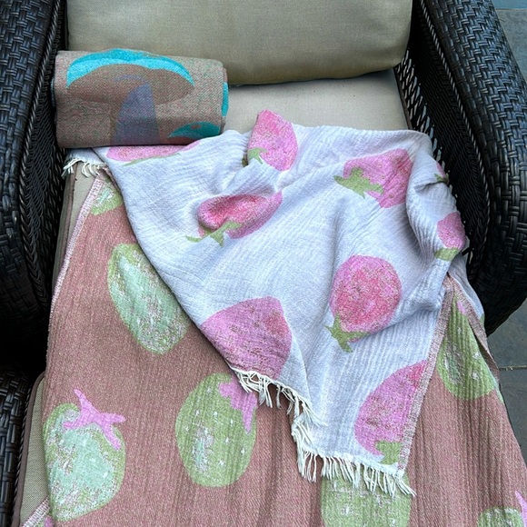 Organic Cotton Strawberry Wrap Travel Blanket Swim Sarong Hand Loom Weave NEW! - Picture 17 of 17